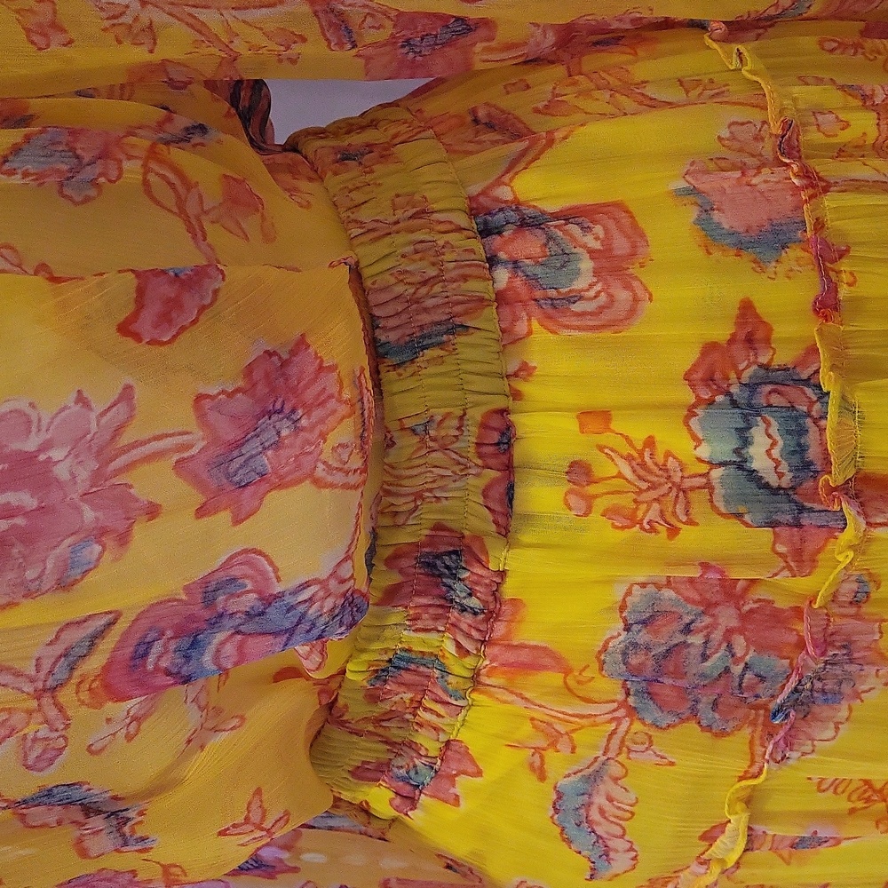 HEMANT & NANDITA Vibrant Yellow Floral 2 Peices Set - Picture 10 of 12